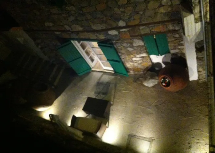 Maison Elena Kalopanagiotis